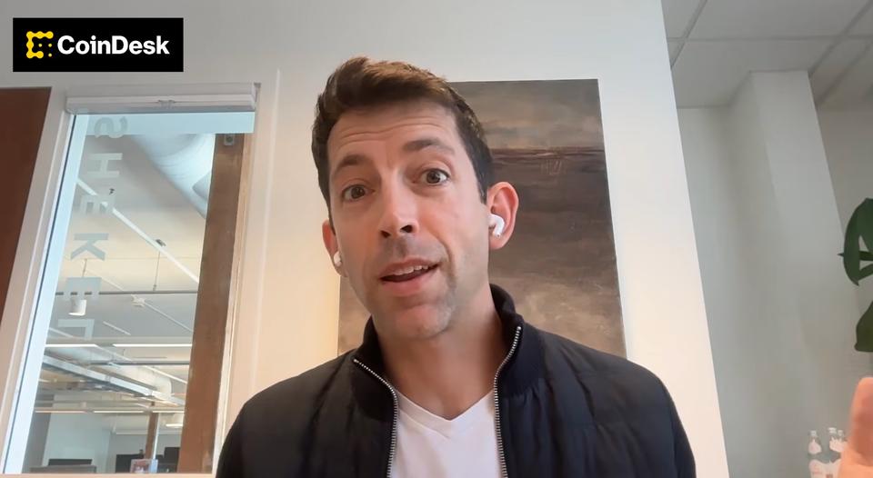 Stellar’ın CMO’su, kripto paranın ana akım güveni kazanmak için abartılı reklamı bir kenara bırakması ve “yavaş yavaş zenginleşmesi” gerektiğini söylüyor