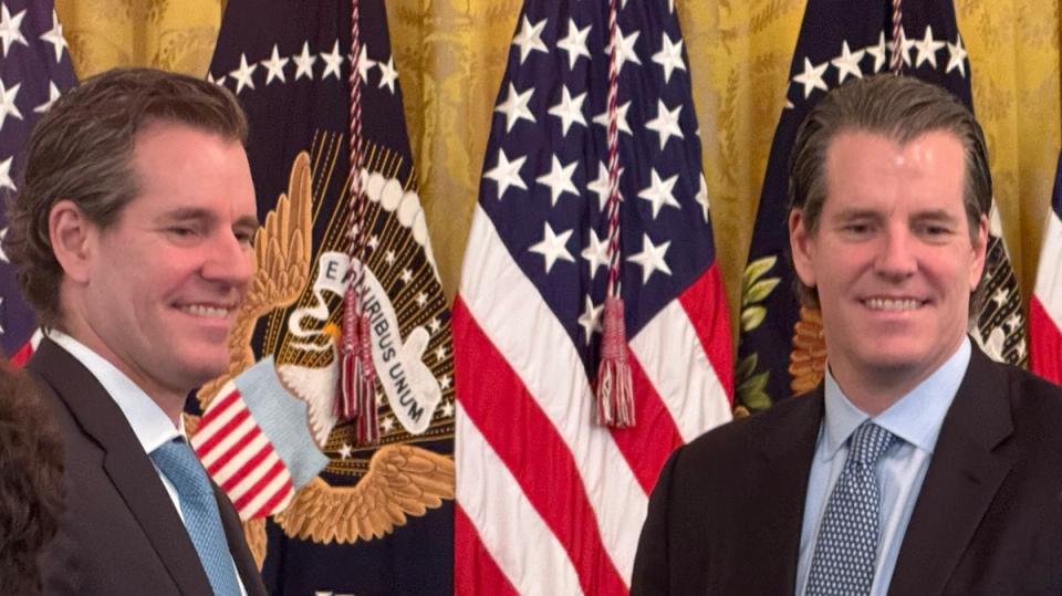 Gemini, türev lisansını güvence altına alan Kalshi, Polymarket’a karşı tahmin piyasasına meydan okuyor; hisse yükselişi