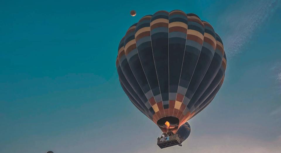 Trump uzun Hürmüz bloğuna hazırlanırken Bitcoin Fed kararı öncesinde 77.000 dolara yükseldi