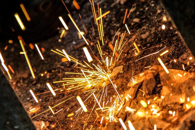 XRP bitişik Flare, protokol düzeyinde MEV yakalama ve %40 enflasyon kesintisi öneriyor