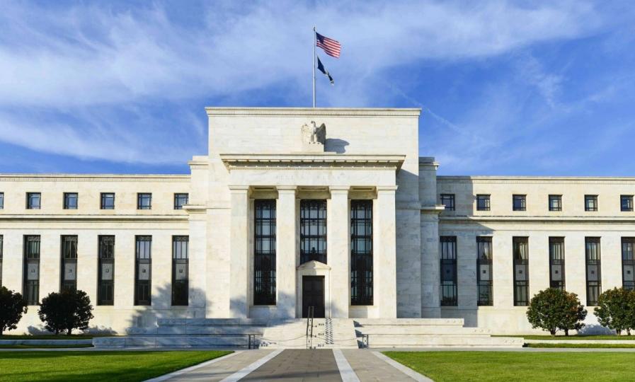 Bitcoin, Warsh duruşması öncesinde ya yap ya da bitir seviyesinin üzerinde işlem görüyor