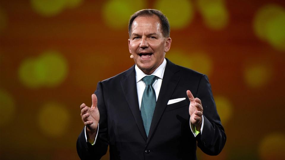 Paul Tudor Jones, Bitcoin’i ‘en iyi enflasyondan korunma aracı’ olarak nitelendiriyor ve aşırı değerli hisse senetleri konusunda uyarıyor