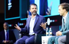 Donald Trump Jr., World Liberty Financial’ın çöktüğü yönündeki söylentileri yalanladı