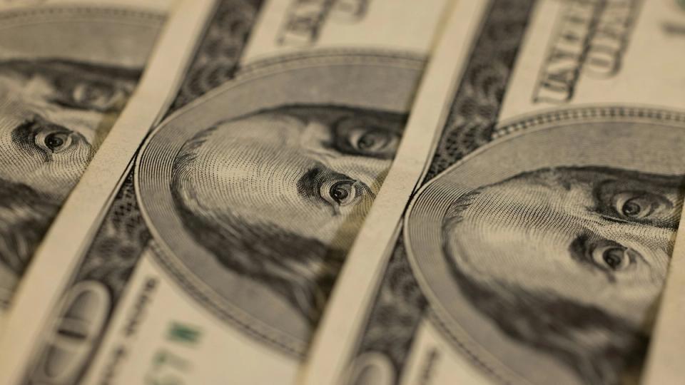 Kripto piyasaları, XRP ve SOL’un temel fiyat seviyelerinden geri dönmesiyle enflasyon verileri öncesinde durakladı
