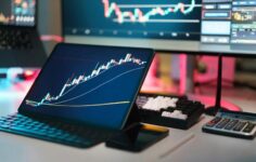 Senato’nun Clarity Act getiri engelini aşmasıyla Bitcoin 78.000 doların üzerinde, S&P 500 yeni rekor kırdı