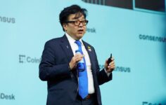 Tom Lee, Mayıs ayını 76.000 doların üzerinde bitiren Bitcoin’in yeni boğa piyasasını doğrulayacağını söylüyor