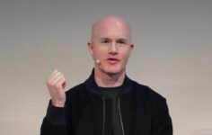 Yapay zeka, kripto şirketlerinin çalışma şeklini yeniden şekillendirirken Coinbase personelinin %14’ünü işten çıkarıyor