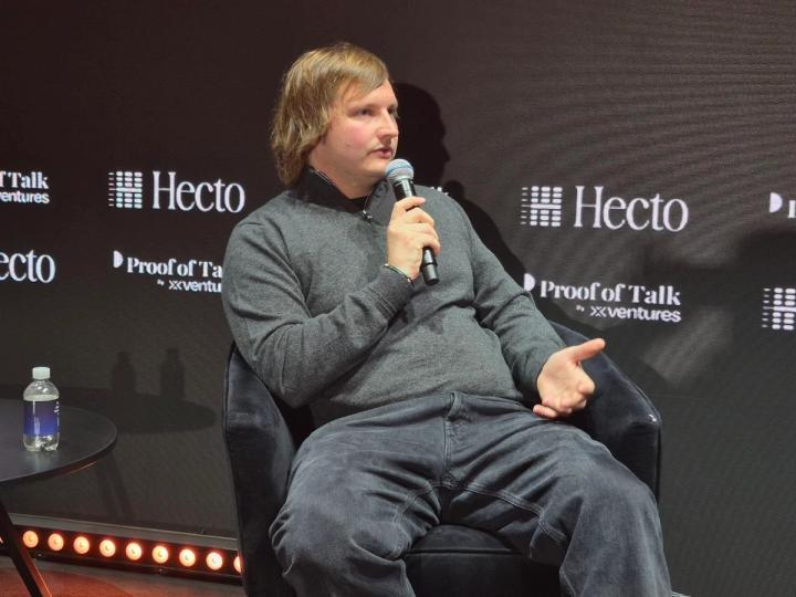Aave ve Solana ekosistem tokenleri, Bitcoin’in 60.000 $ civarında sabitlenmesiyle kripto toparlanmasına öncülük ediyor