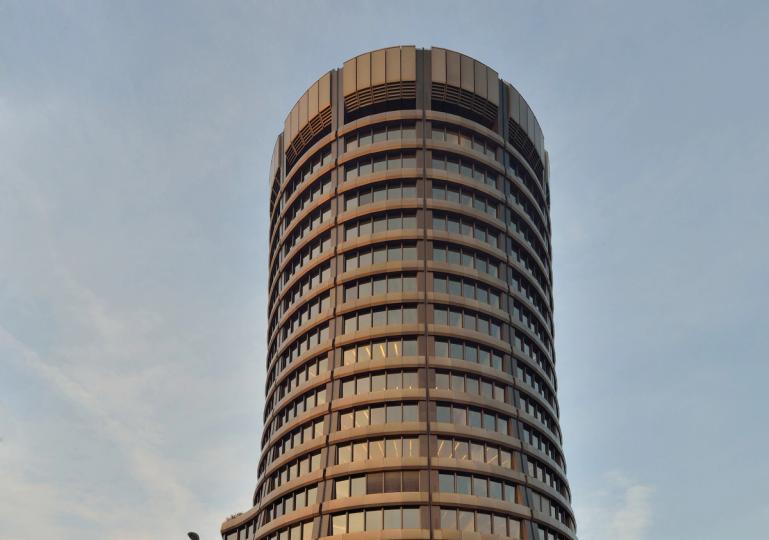 BIS, stabilcoinlerin gerçek paradan çok ETF’lere benzediği ve döviz riski yarattığı konusunda uyardı
