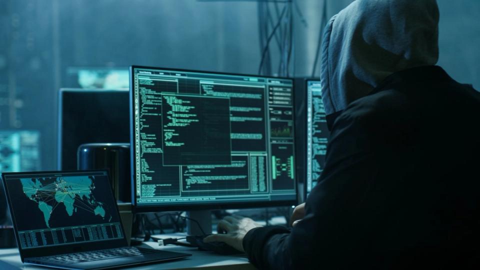 Kripto paranın 16 milyar dolarlık hack kaybının %40’ına akıllı sözleşmeler değil özel anahtarlar neden oldu. İşte yapılanlar.