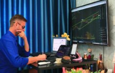 Ekim ayının tüm zamanların en yüksek seviyesini tahmin eden analist, Bitcoin fiyatının 54.000 dolara çıkabileceğini söylüyor