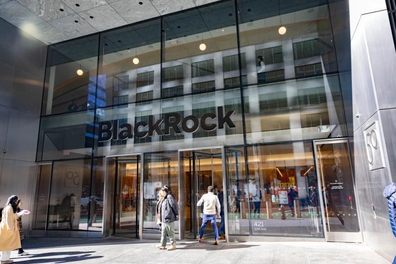 BlackRock’un kripto varlıkları, 15 milyar dolarlık net girişe rağmen %39 düştü
