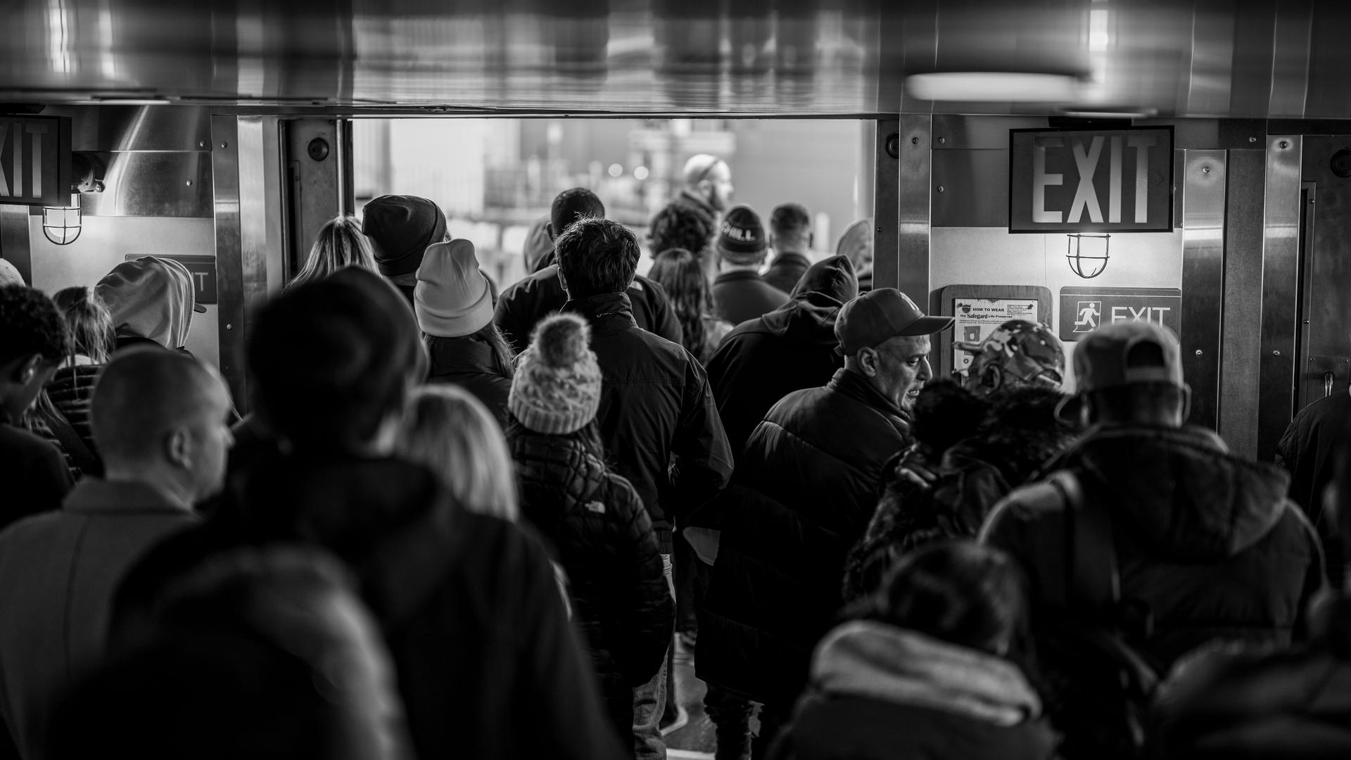 Bitcoin vadeli işlem piyasası küçük bir çıkışı olan kalabalık bir kulübe benziyor ve acıya neden olabilir