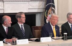 Kaynaklar, Trump’ın kripto CEO’larıyla Beyaz Saray toplantısına katılmasının beklendiğini söylüyor