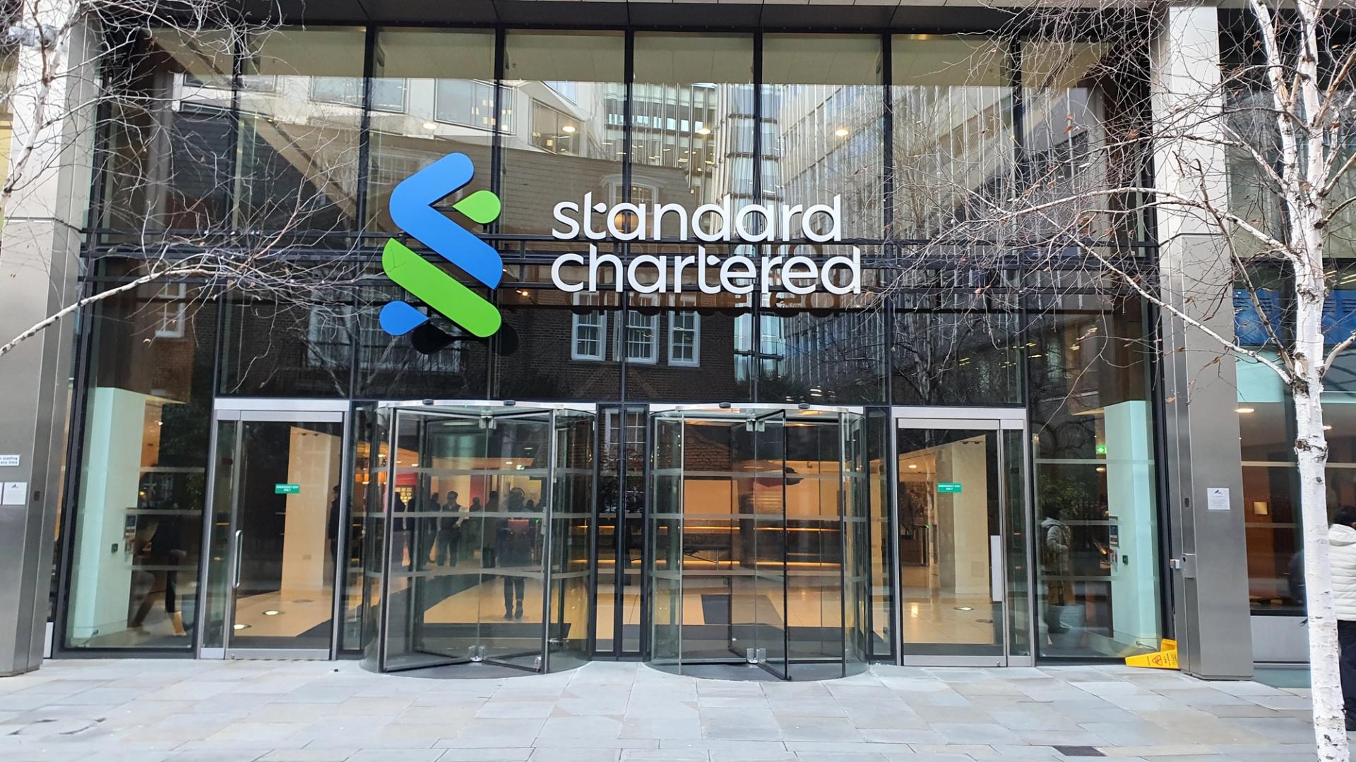 Standard Chartered predicts Arbitrum’s ARB to rise 70-fold to $10, citing Robinhood Chain revenue