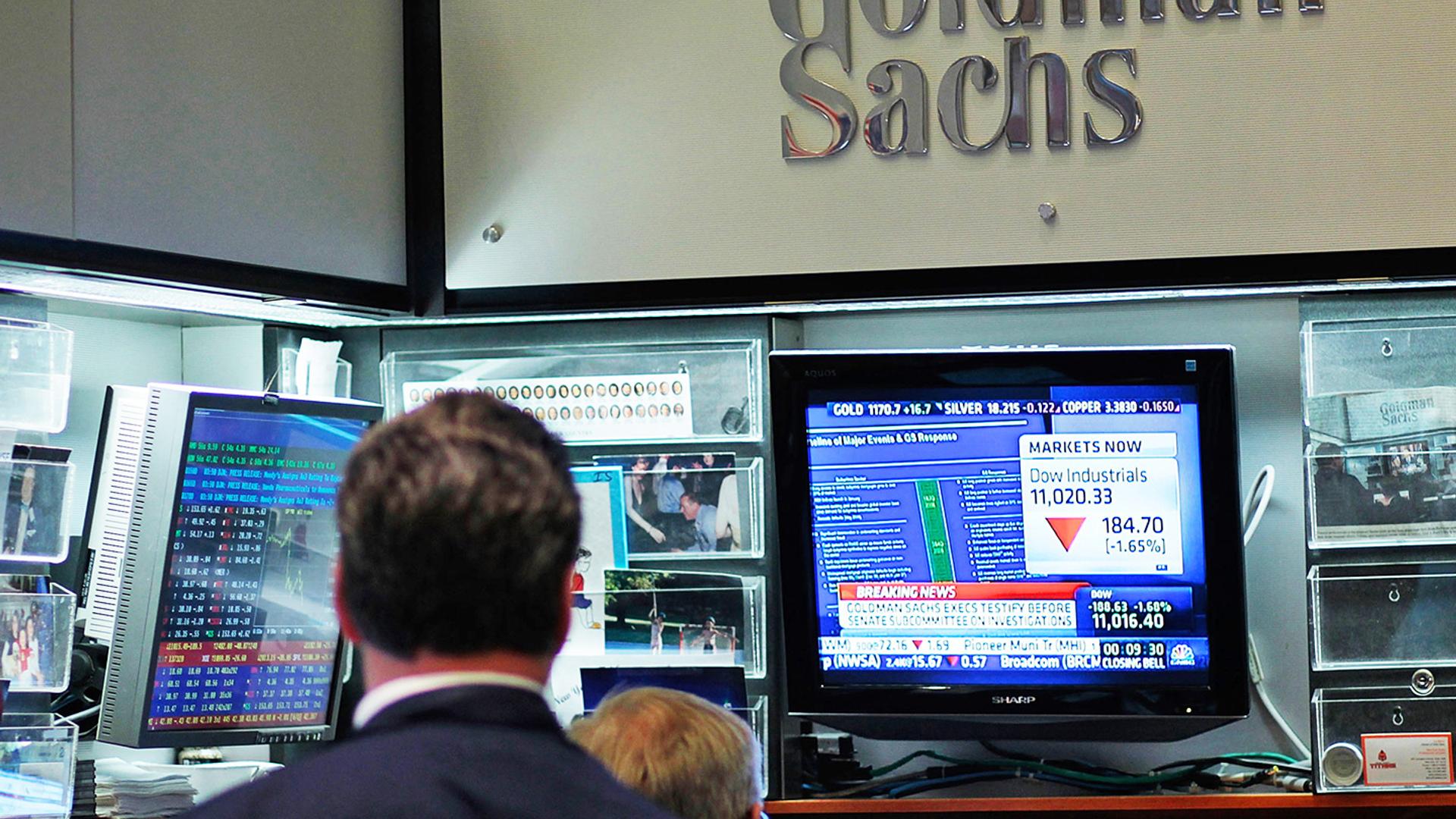 Goldman pivots, now forecasts Fed rate hike in October