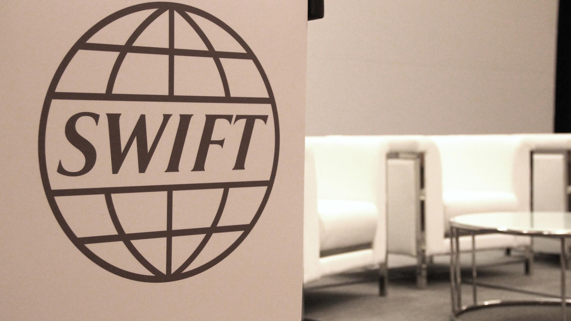 Swift blockchain ledger requires key internal layers, Taurus co-founder says