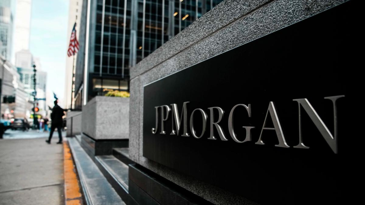 An AI label alone no longer wins lenders, JPMorgan says
